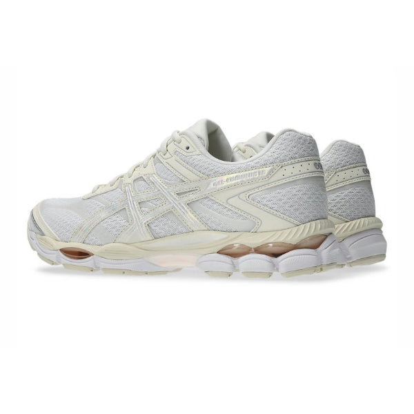 Asics Gel-Cumulus 16 Sports Lifestyle Shoes For Women, White&Cream