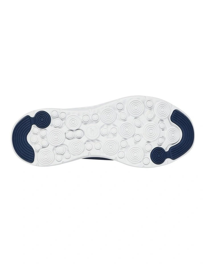 أحذية سكيتشرز جو ووك ناو للمشي للنساء، لون كحلي وأبيض