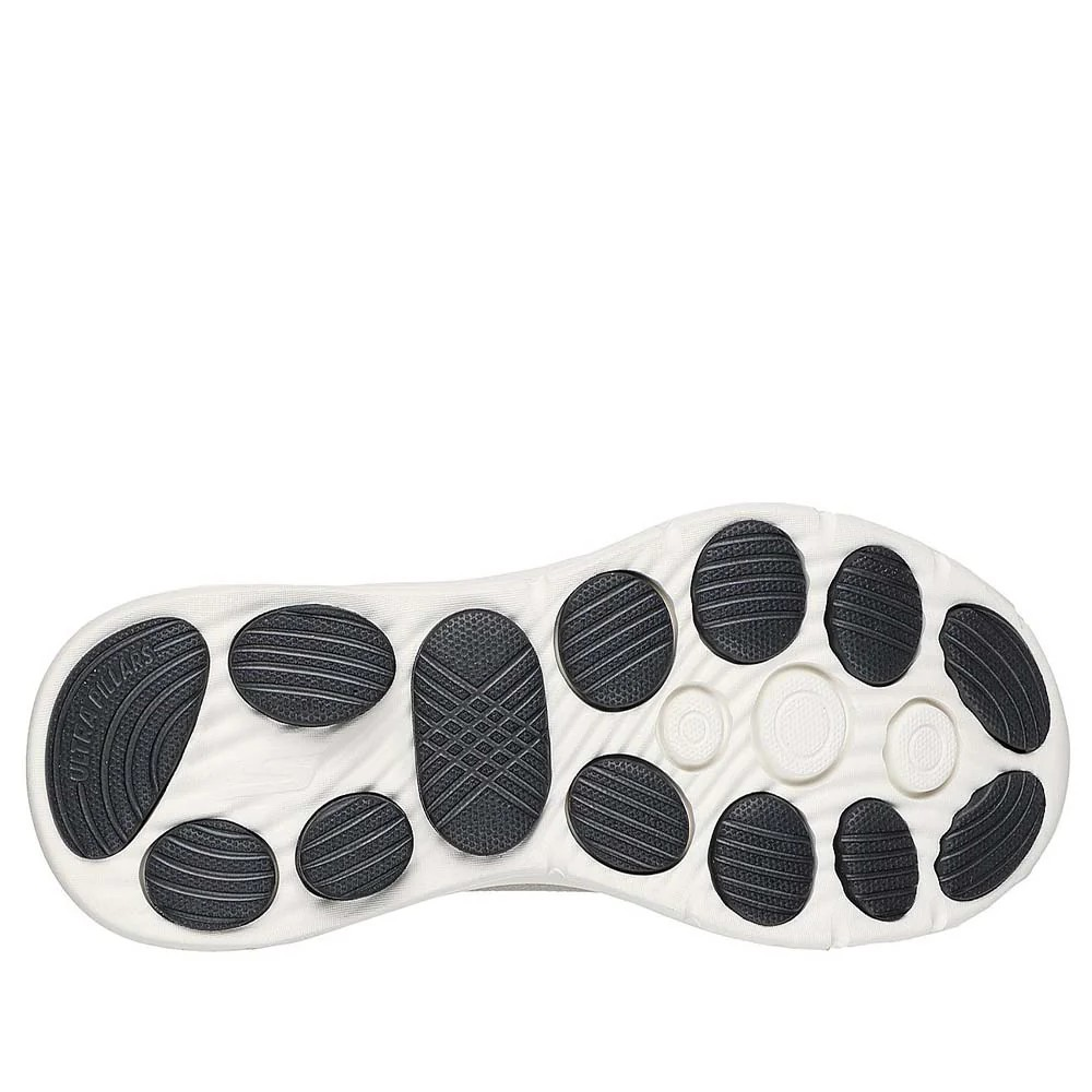 حذاء سكيتشرز جو ووك 8 للمشي للرجال، لون بيج