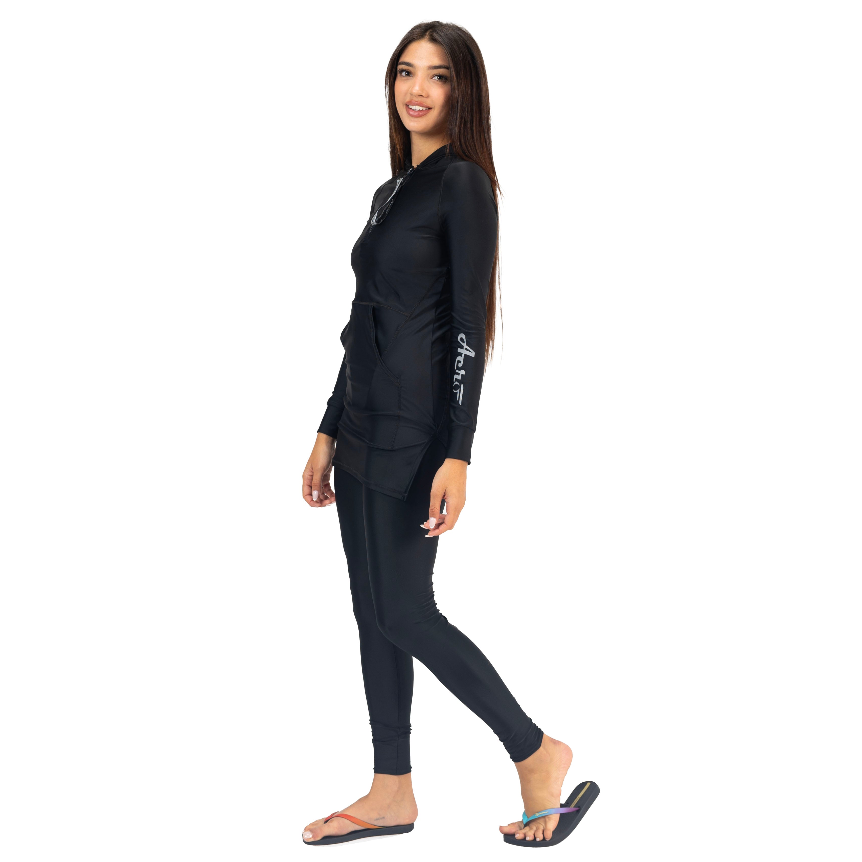 بلوزة أيروبيرد ماليكا بأكمام طويلة وغطاء رأس للنساء، أسود