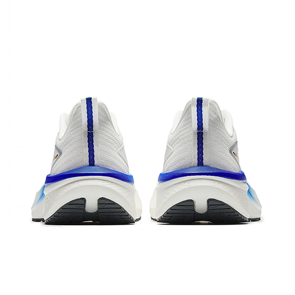 حذاء رياضي رجالي من أنتا، أبيض ورمادي