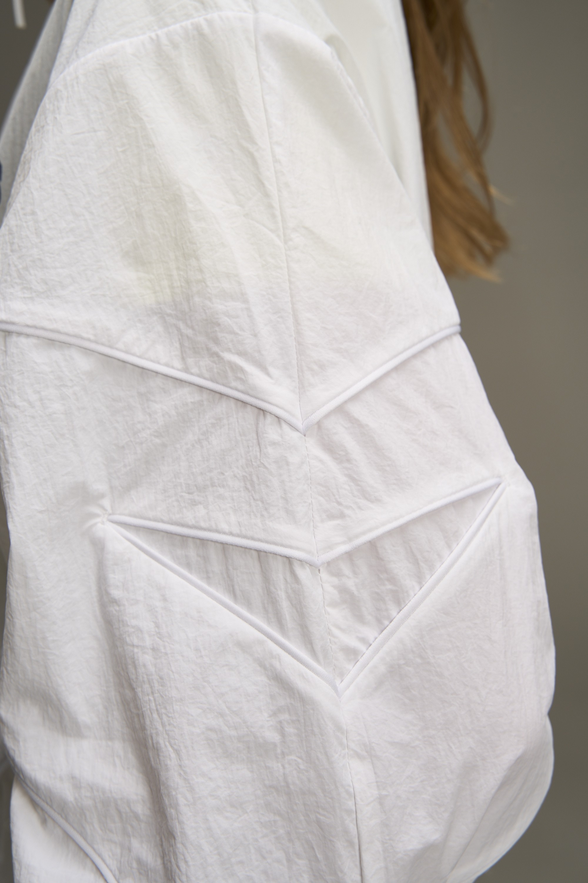 جاكيت أنتا لايف ستايل للنساء، أبيض