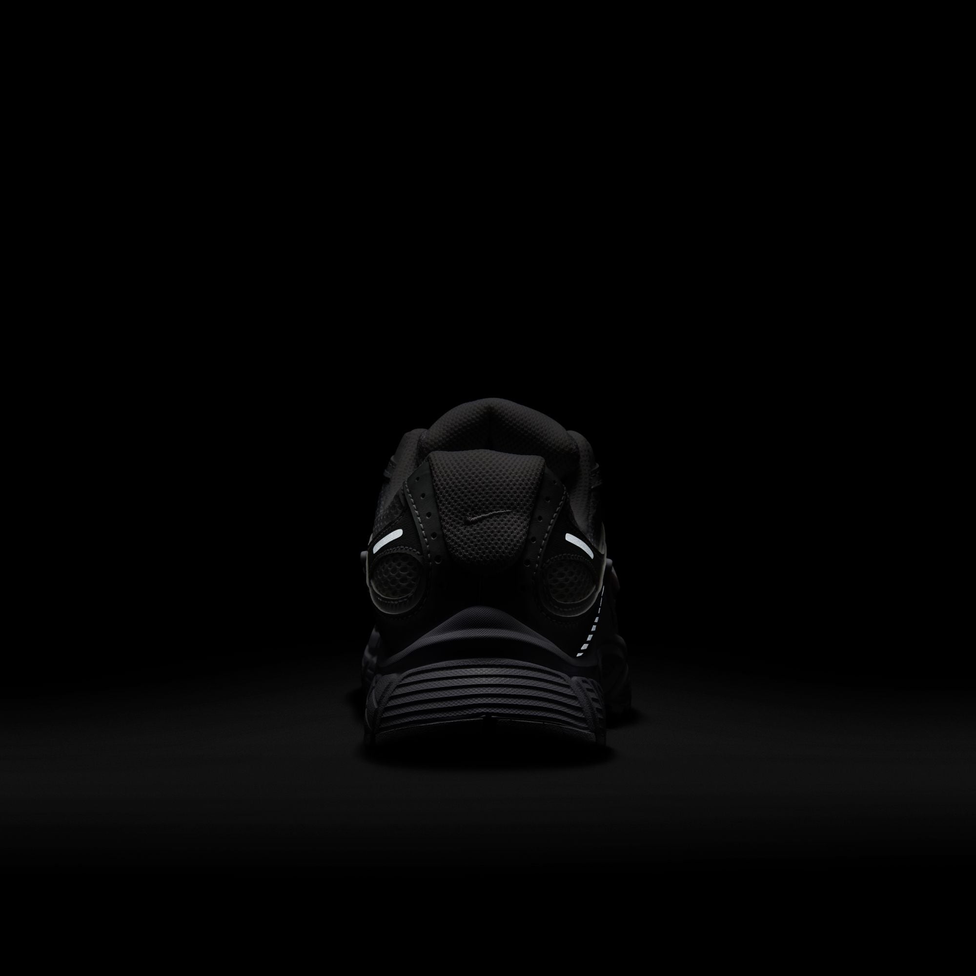 Nike V5 Rnr Running Shoes For Women, White&Silver