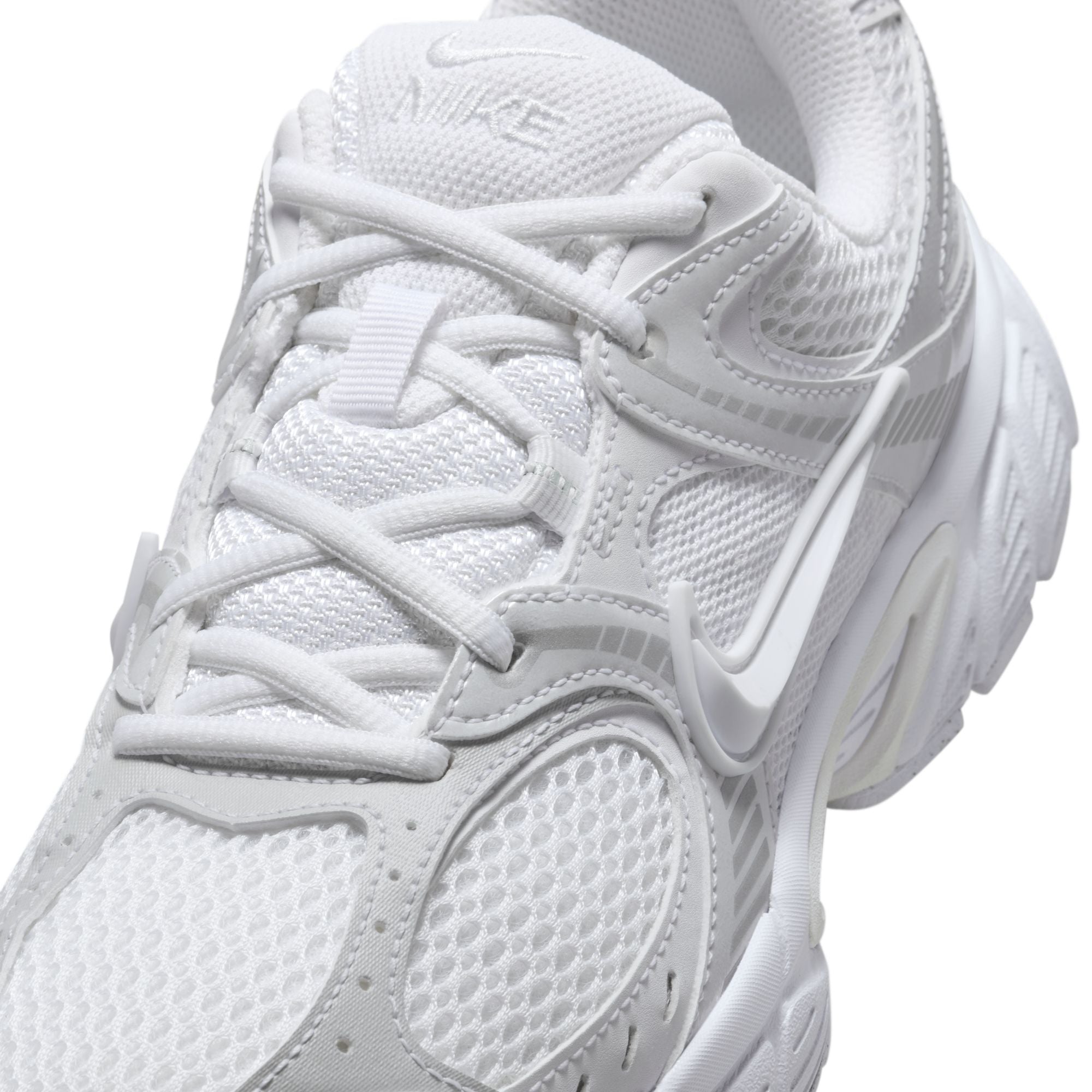 Nike V5 Rnr Running Shoes For Women, White&Silver