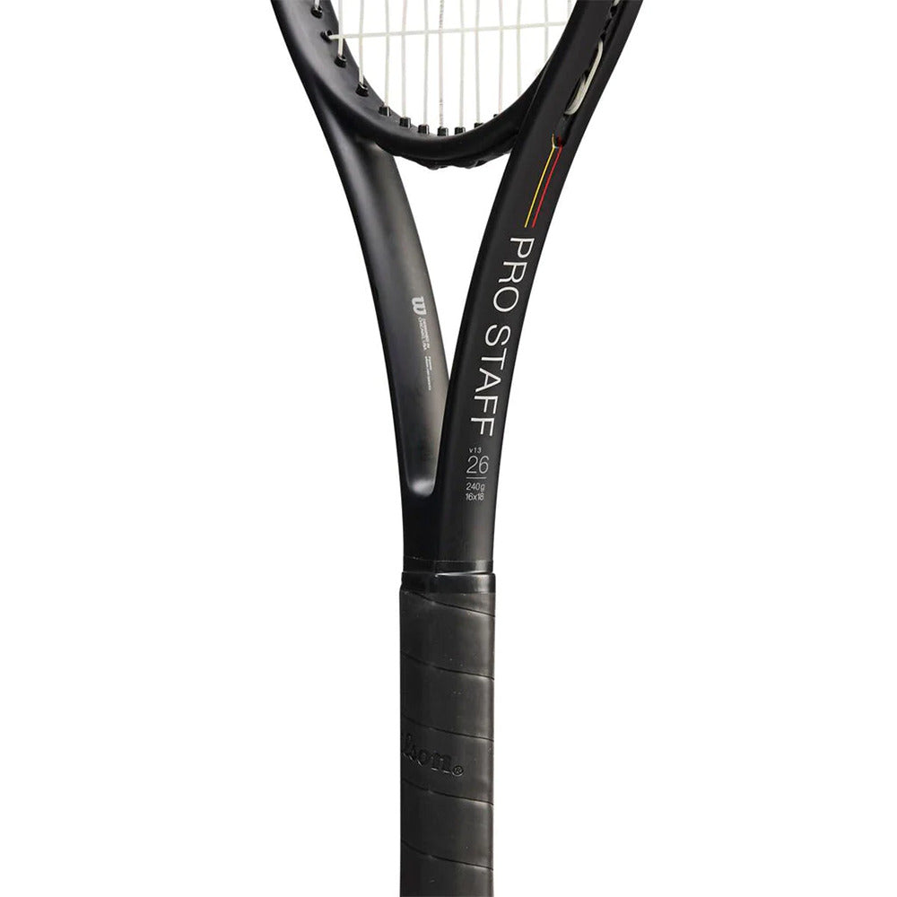 مضرب تنس Wilson Pro Staff 26 V13.0 ذو الأوتار