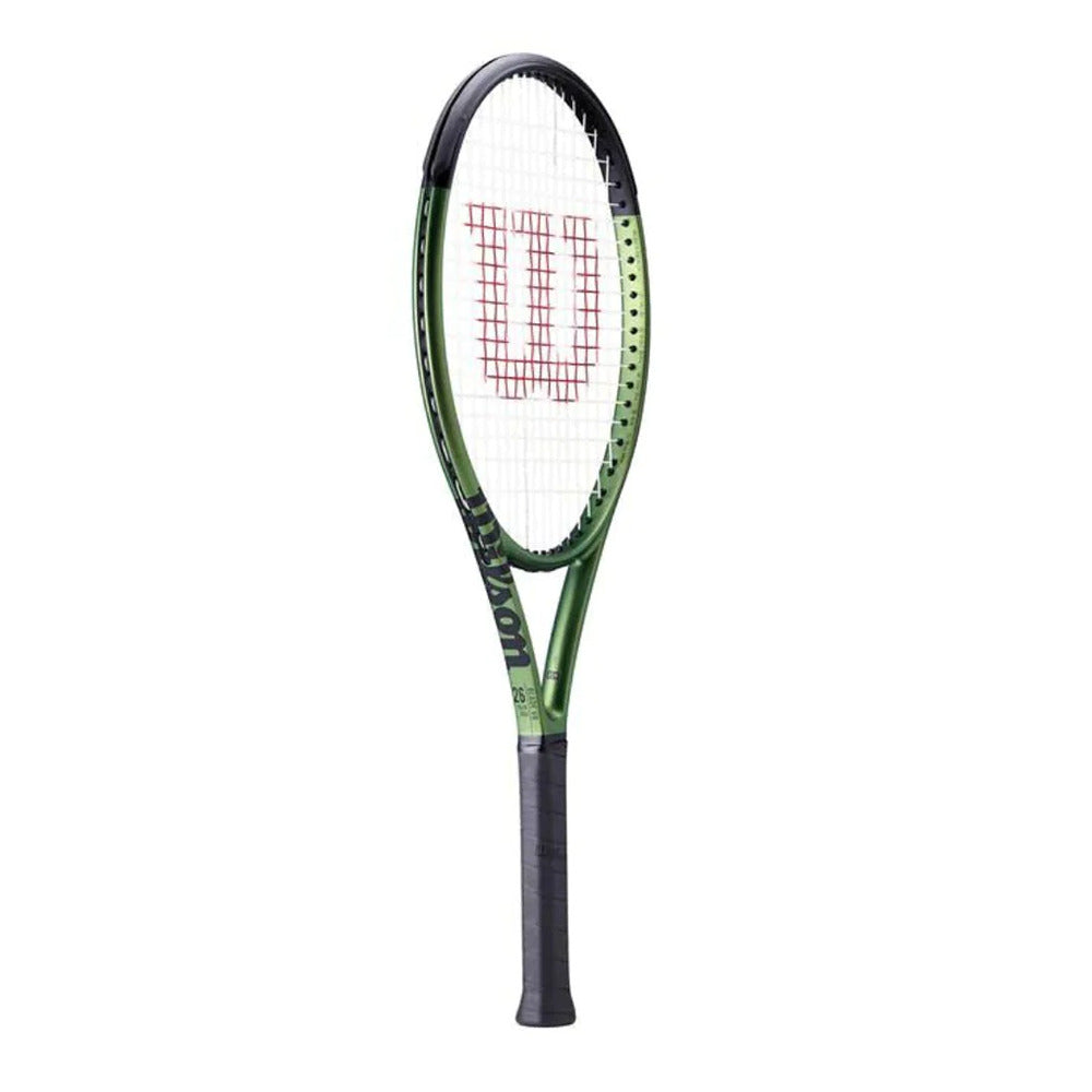 Blade 26 V8 Junior Strung Tennis Racket