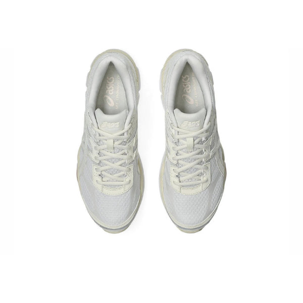 Asics Gel-Cumulus 16 Sports Lifestyle Shoes For Women, White&Cream