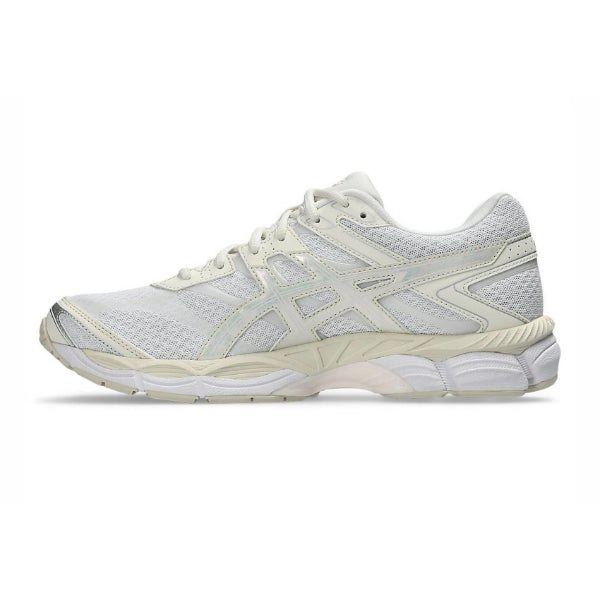 Asics Gel-Cumulus 16 Sports Lifestyle Shoes For Women, White&Cream