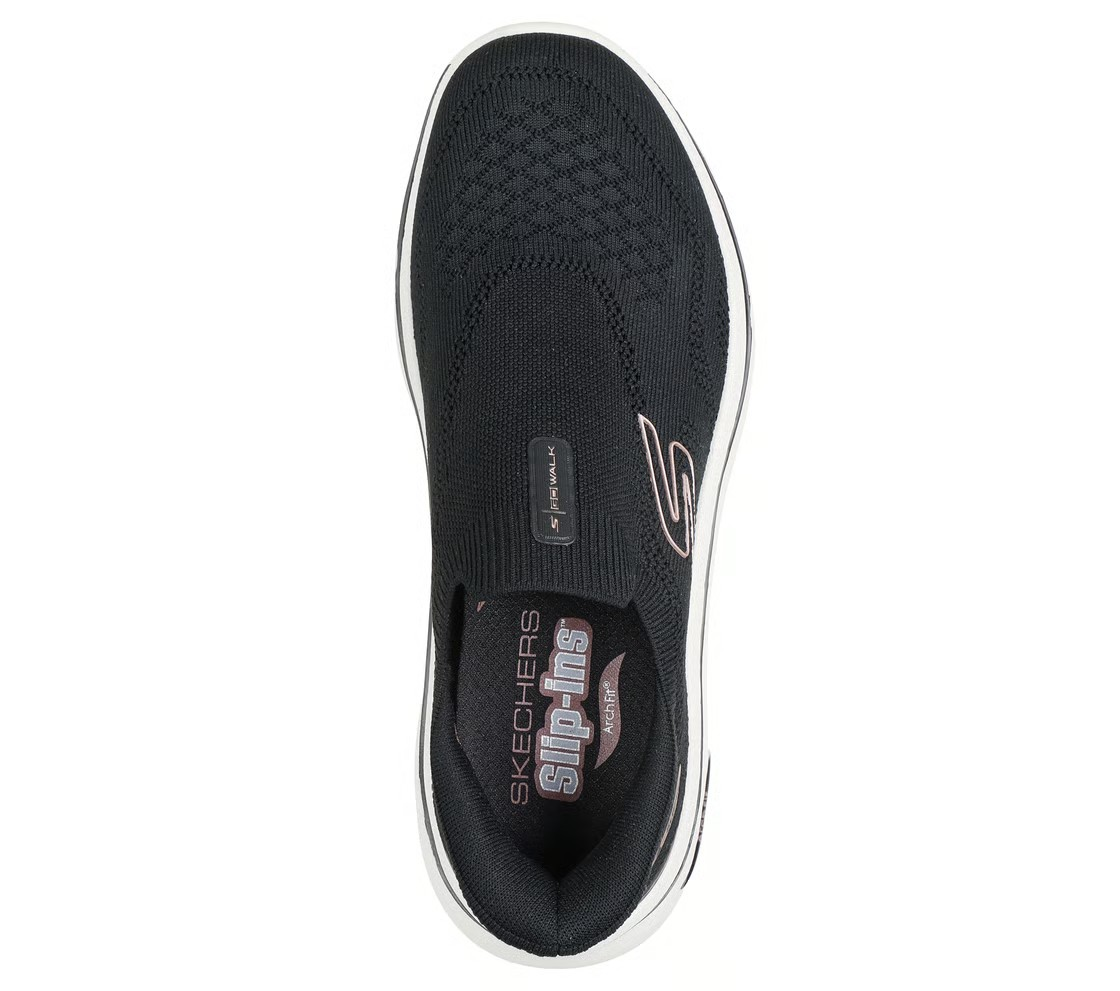 حذاء سكيتشرز جو ووك آرتش فيت 2.0 للمشي للنساء، لون أسود وردي