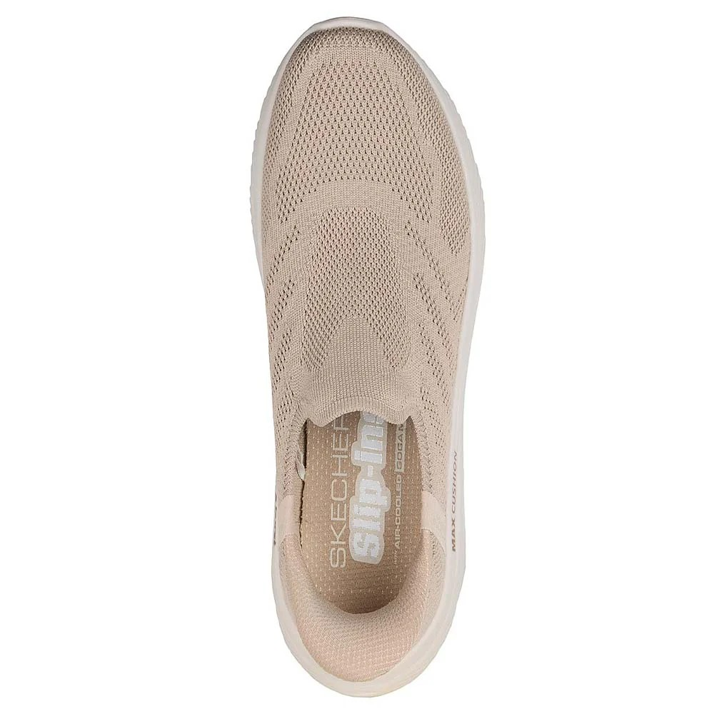 حذاء سكيتشرز جو ووك ماكس كوشنينج هايبر برست للمشي للنساء، لون بيج