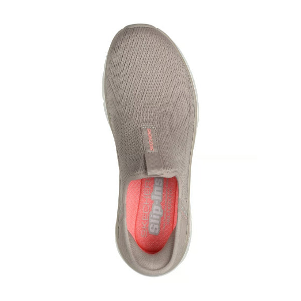 Skechers D'Lux Walker 2.0 Walking Shoes For Women, Taupe Coral