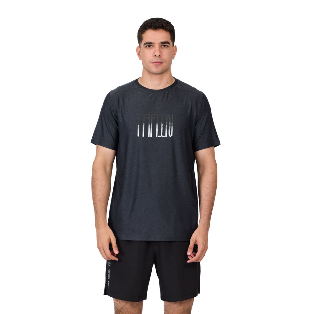 تيشيرت رياضي بأكمام قصيرة للرجال من تراينتيك، أسود فاتح