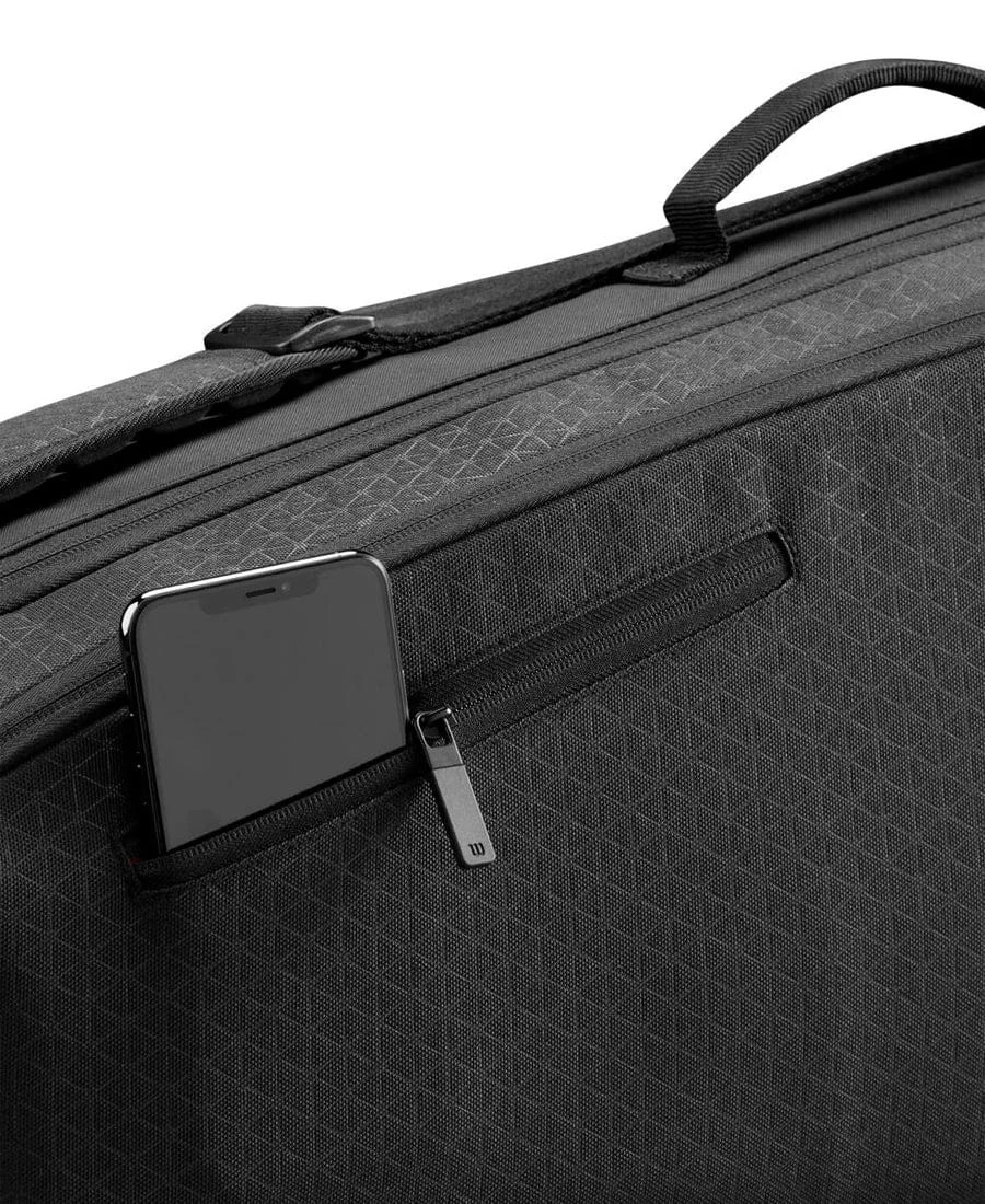 حقيبة مضارب ويلسون كلاش V3 ثلاثية، أسود/أشعة تحت الحمراء